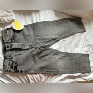 MOTHER / SNACKS denim jeans in a faded black/grey